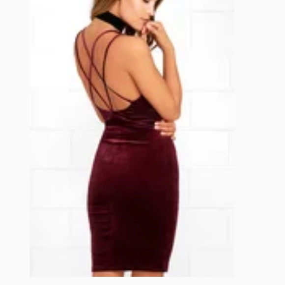 Red velvet dress originally from Lulus (only worn a handful of times) - Picture 2 of 3